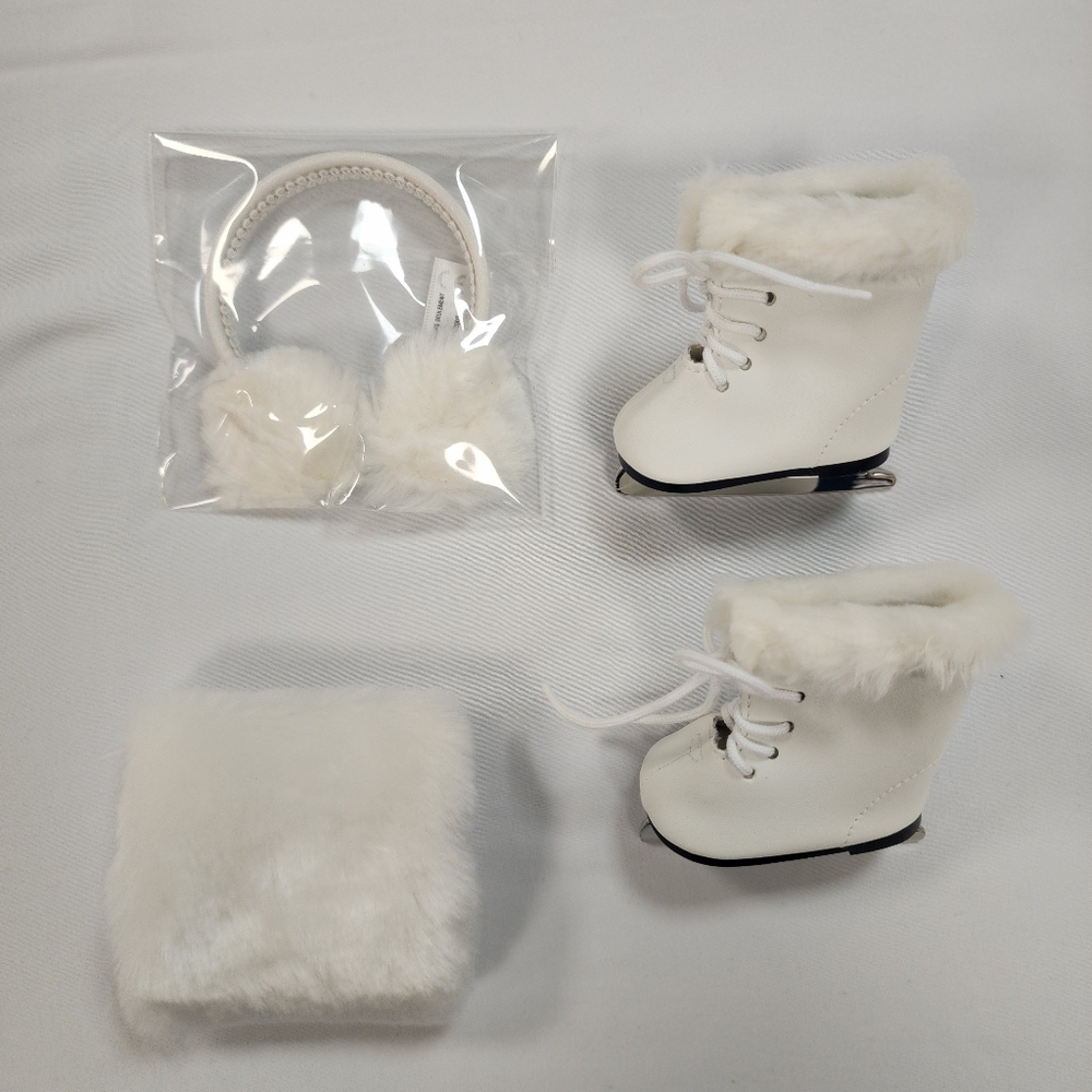 American Girl Mollys Skates and Muffs Retired New In Box